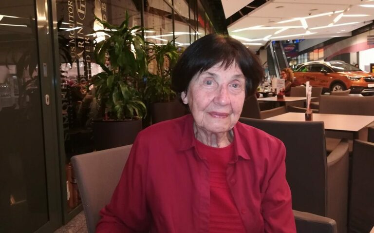prežila holokaust aj šikanu komunistov a v 60-ke začala s jogou